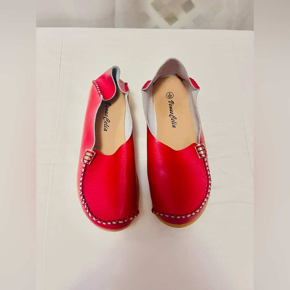 Red Women's Flats